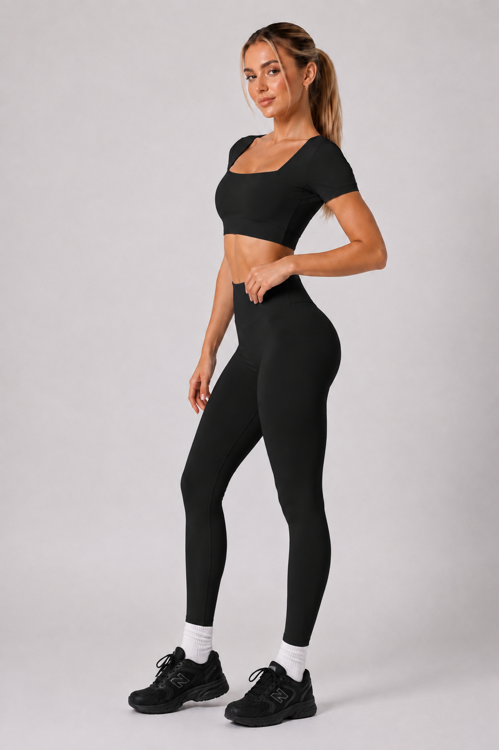 SKY BLACK TOP (LONG SLEEVE)